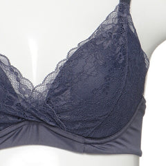 西松屋授乳胸圍孕前產後胸圍交叉開口帶模製杯胸圍