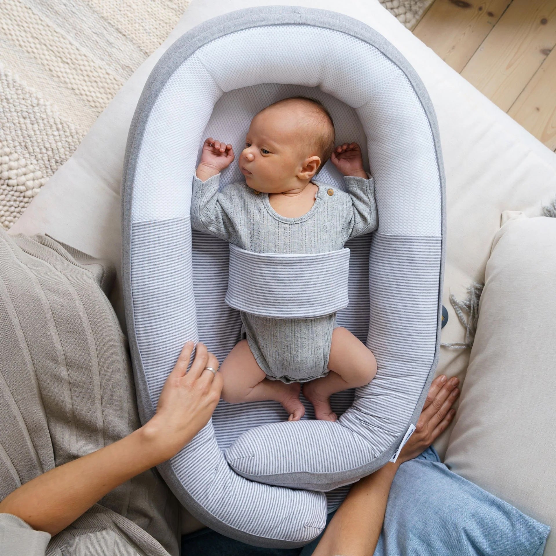 doomoo Cocoon Classic Grey Cosy and safe baby nest 0M+
